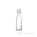 farbenfrohe Lagerflasche Wasser oder Saftflaschengläser